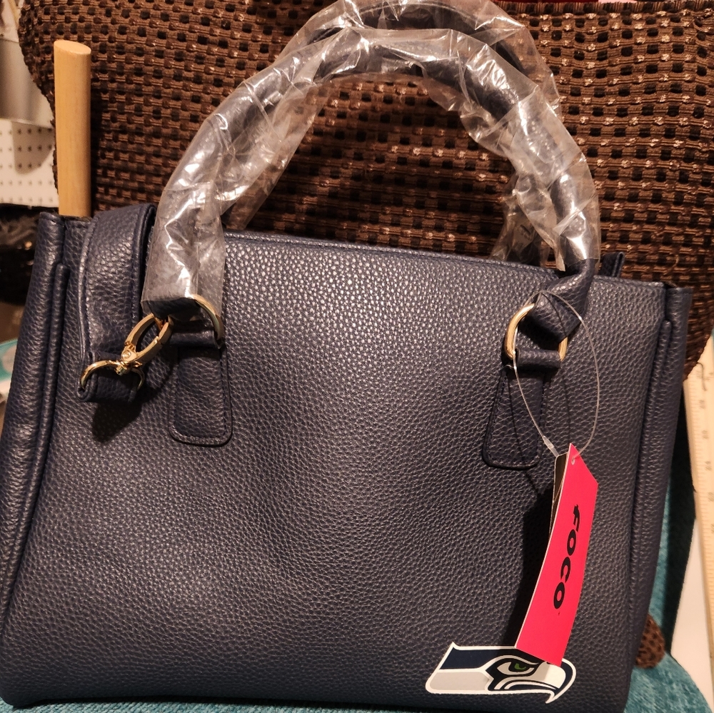 Purse - Picture 11 of 12
